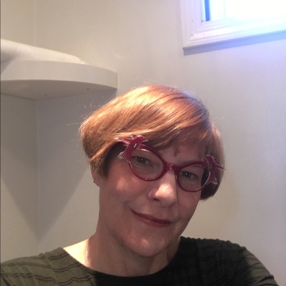 Meet your Posher, Leigh - Picture 1 of 1